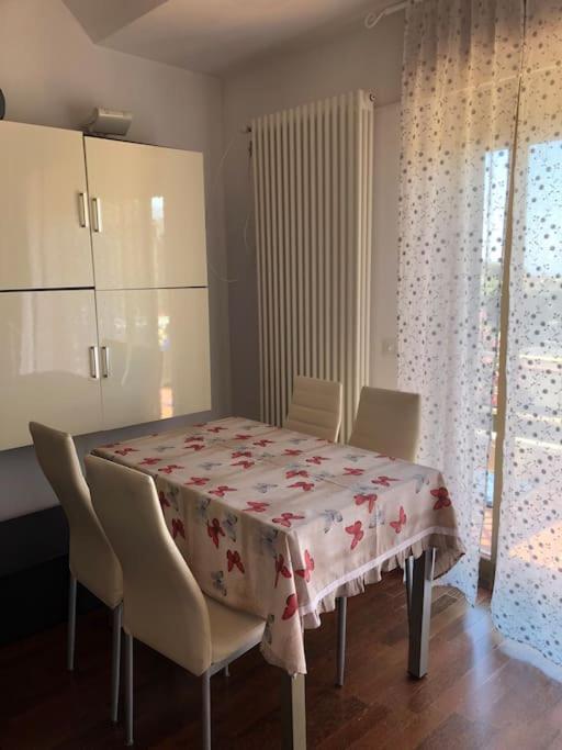 Al 37 Vista Mare E Colline Lejlighed Finale Ligure Eksteriør billede